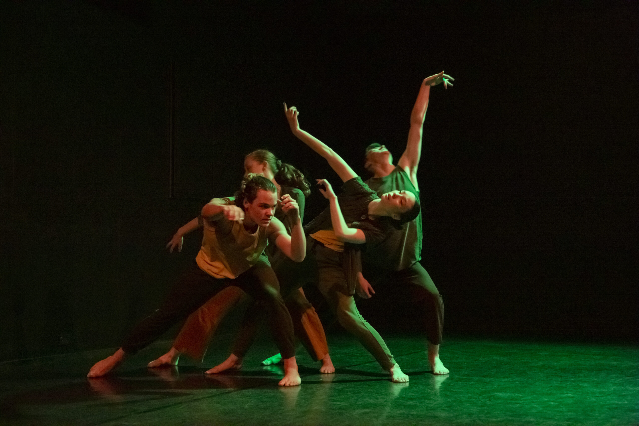 Dancers prepare for the upcoming Hot to Trot performance. Photo credit: Lorna Sim